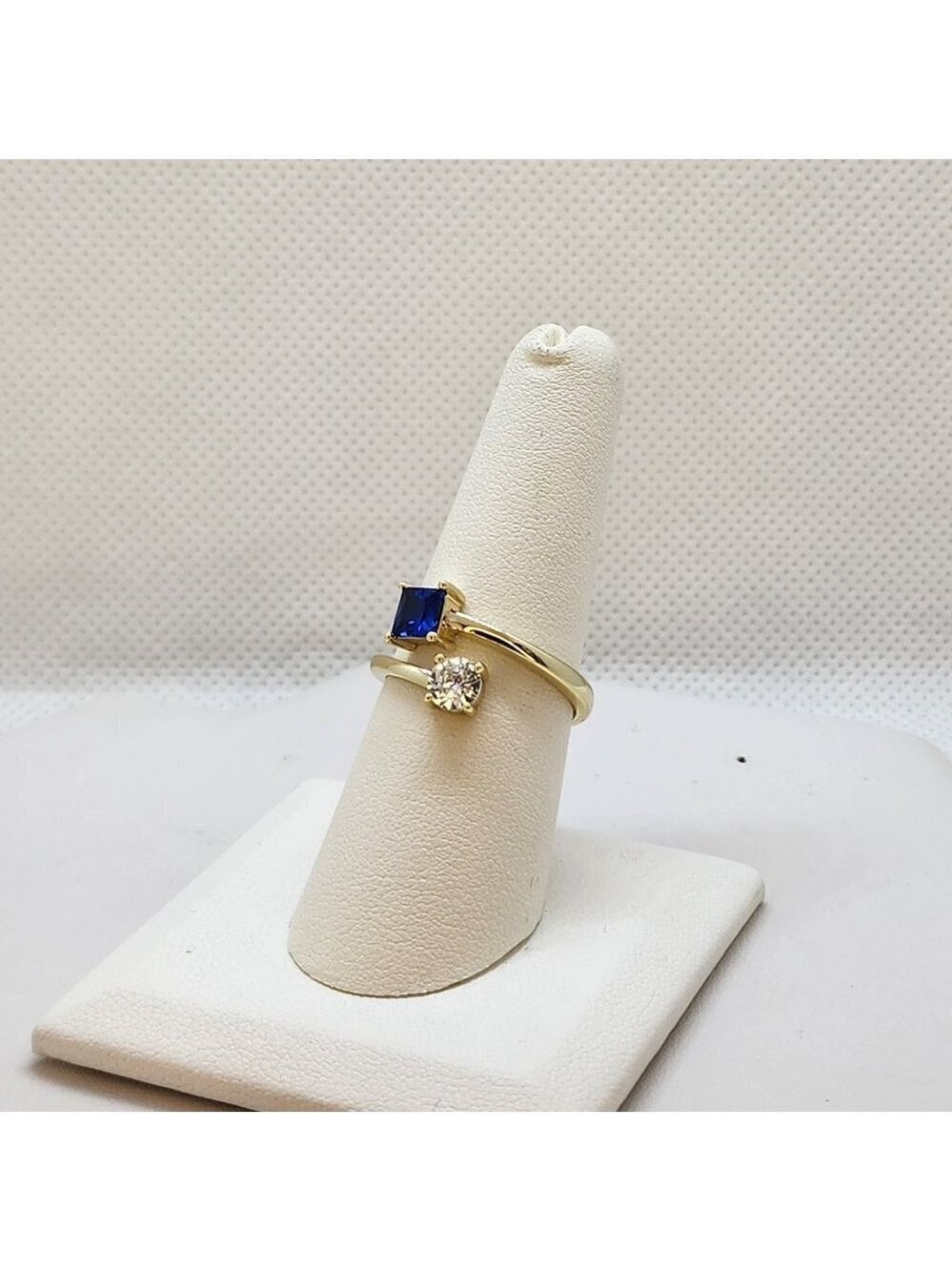 Brand New Sterling Silver 925 Blue/White Gemstones Ring